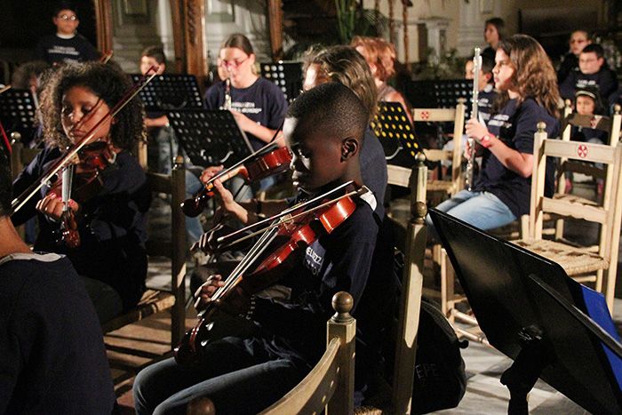 Allontanare i bambini dalla strada